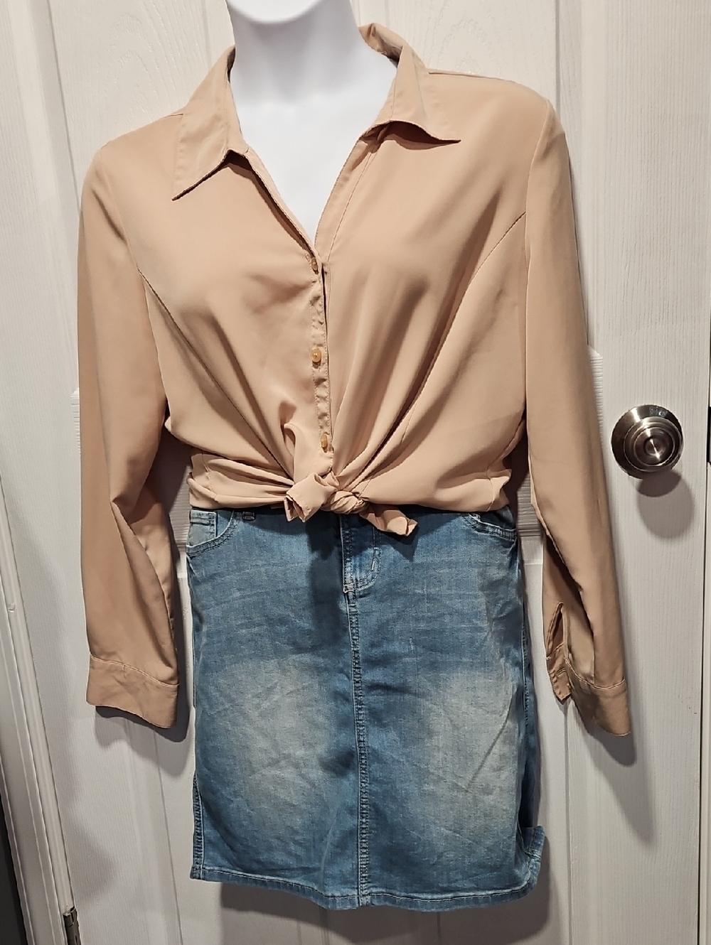 Elementz Light Tan Button-Front Tie Blouse